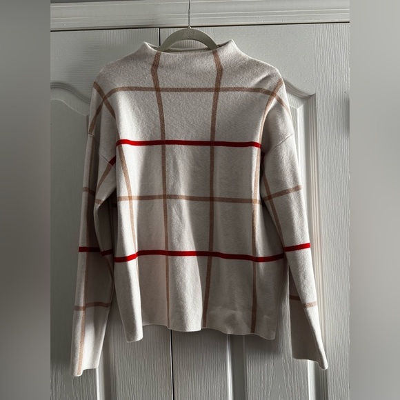 Tahari Sweaters - Tahari Red and Tan Grid Pattern Sweater - Size L
